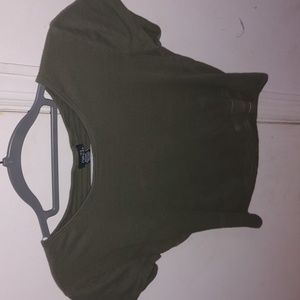 Rue 21 medium 60% cotton 40% polyester